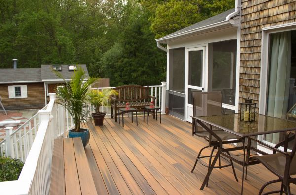 Decking Service in Waldorf