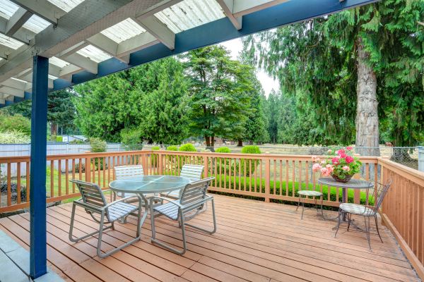Deck Carpentry Service in Waldorf